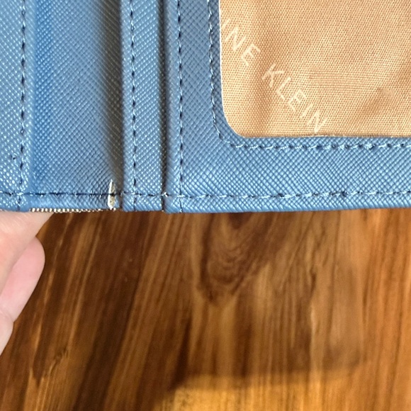 Anne Klein Wallet 🤎🦁 - Picture 5 of 8